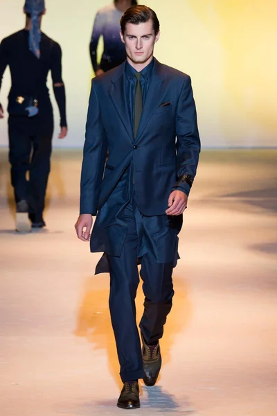 Look 41